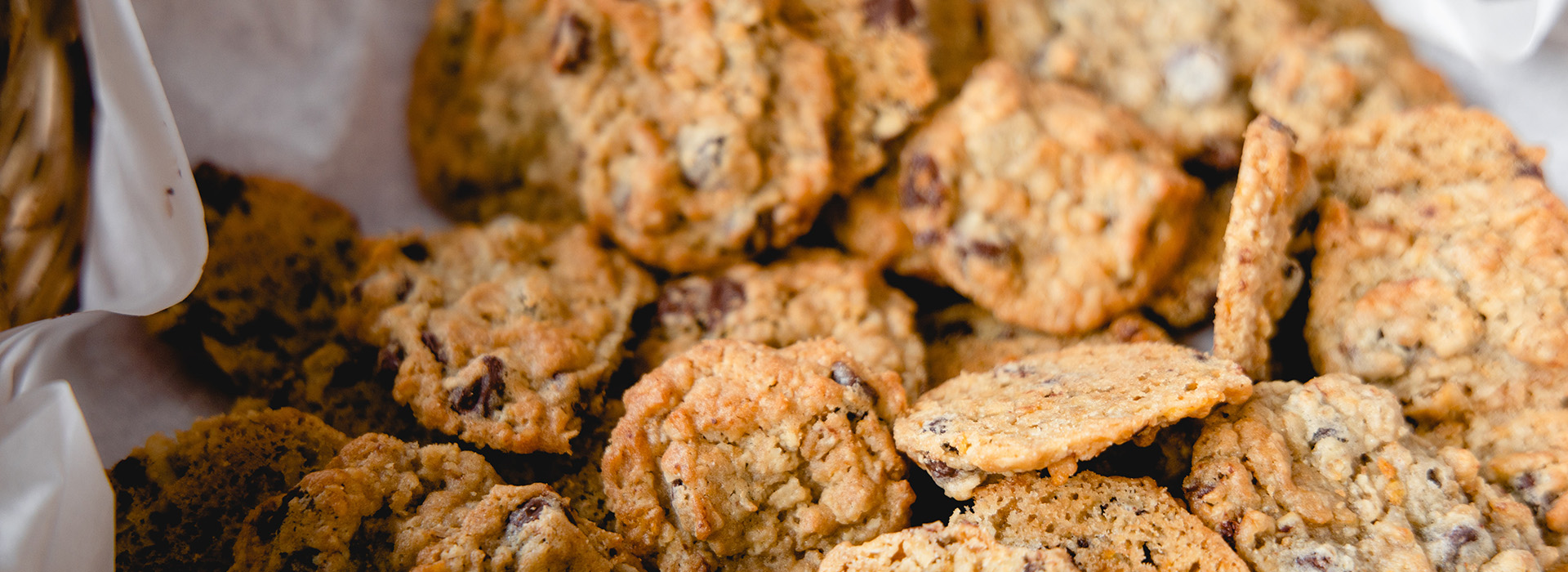 Cowboy Cookies joshua sukoff VlcklyKxsJk unsplash